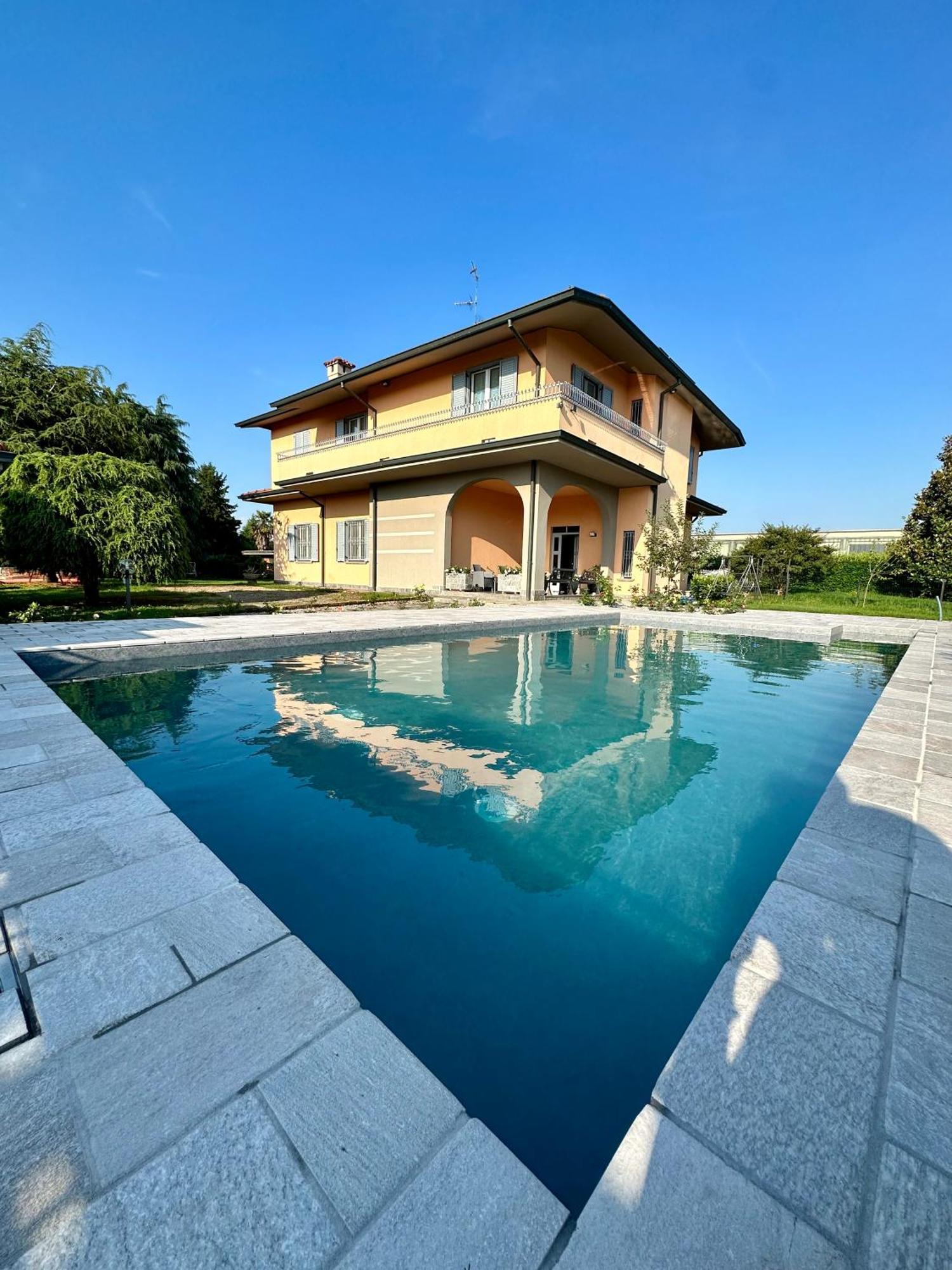 Villa 2 Cassano dʼAdda Kültér fotó